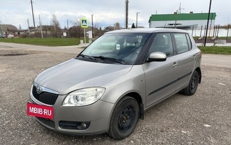 Skoda Fabia II, 2009 год, 550 000 рублей, 2 фотография