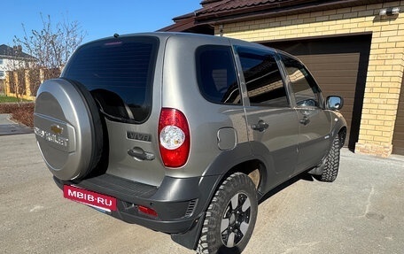 Chevrolet Niva I рестайлинг, 2012 год, 495 000 рублей, 5 фотография
