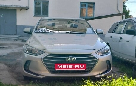 Hyundai Elantra VI рестайлинг, 2017 год, 1 400 000 рублей, 10 фотография