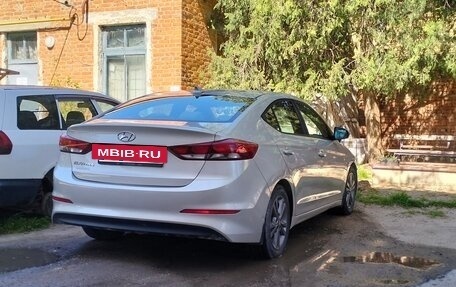 Hyundai Elantra VI рестайлинг, 2017 год, 1 400 000 рублей, 13 фотография