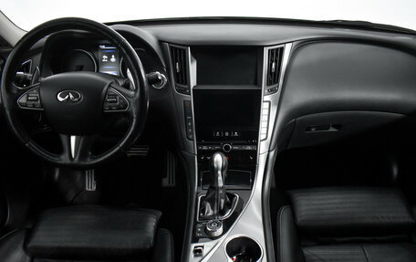 Infiniti Q50 I рестайлинг, 2015 год, 1 665 000 рублей, 16 фотография