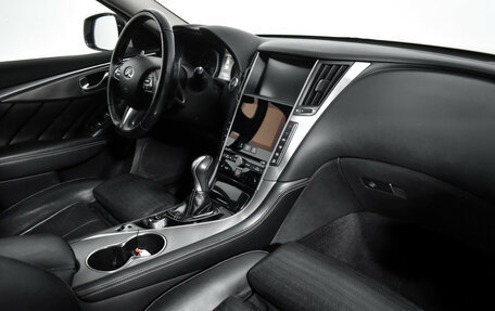 Infiniti Q50 I рестайлинг, 2015 год, 1 665 000 рублей, 14 фотография