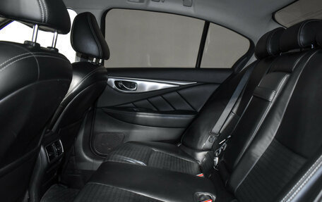 Infiniti Q50 I рестайлинг, 2015 год, 1 665 000 рублей, 13 фотография