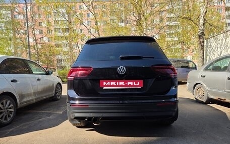 Volkswagen Tiguan II, 2018 год, 2 200 000 рублей, 4 фотография