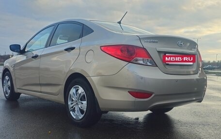 Hyundai Solaris II рестайлинг, 2014 год, 680 000 рублей, 3 фотография