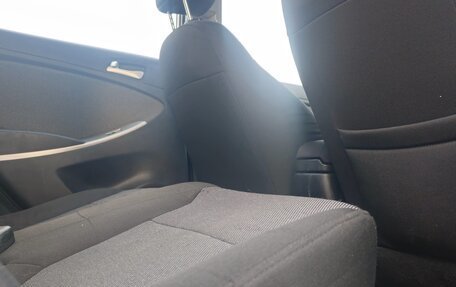 Hyundai Solaris II рестайлинг, 2014 год, 680 000 рублей, 16 фотография