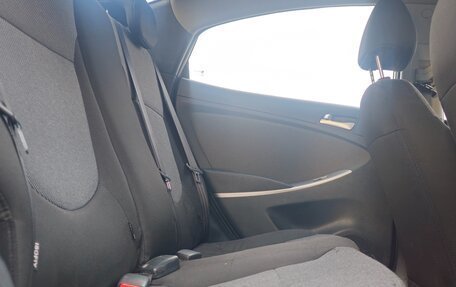 Hyundai Solaris II рестайлинг, 2014 год, 680 000 рублей, 17 фотография