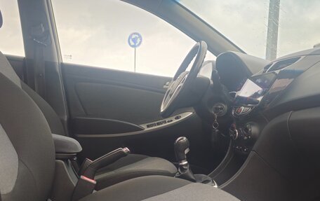 Hyundai Solaris II рестайлинг, 2014 год, 680 000 рублей, 18 фотография
