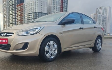 Hyundai Solaris II рестайлинг, 2014 год, 680 000 рублей, 5 фотография