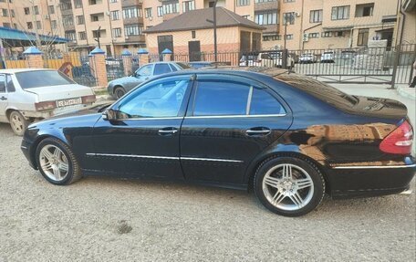 Mercedes-Benz E-Класс, 2002 год, 750 000 рублей, 4 фотография