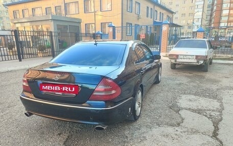 Mercedes-Benz E-Класс, 2002 год, 750 000 рублей, 5 фотография