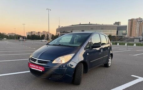 Mitsubishi Colt VI рестайлинг, 2004 год, 280 000 рублей, 3 фотография