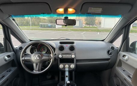 Mitsubishi Colt VI рестайлинг, 2004 год, 280 000 рублей, 8 фотография