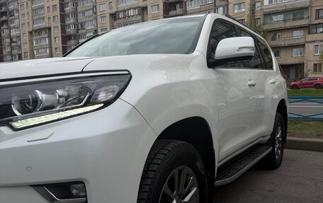 Toyota Land Cruiser Prado 150 рестайлинг 2, 2020 год, 5 850 000 рублей, 3 фотография