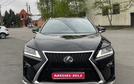 Lexus RX IV рестайлинг, 2019 год, 3 000 000 рублей, 2 фотография