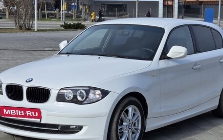 BMW 1 серия, 2010 год, 855 000 рублей, 7 фотография