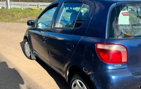 Toyota Yaris I рестайлинг, 1999 год, 160 000 рублей, 1 фотография