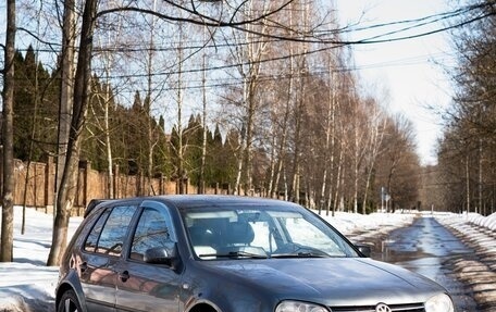 Volkswagen Golf IV, 2001 год, 249 000 рублей, 1 фотография