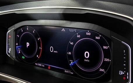 Volkswagen Tiguan II, 2019 год, 2 580 000 рублей, 13 фотография