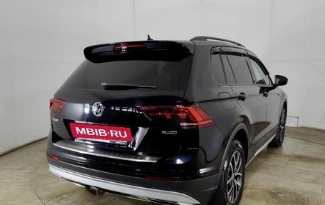 Volkswagen Tiguan II, 2019 год, 2 580 000 рублей, 6 фотография