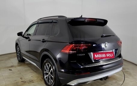 Volkswagen Tiguan II, 2019 год, 2 580 000 рублей, 5 фотография