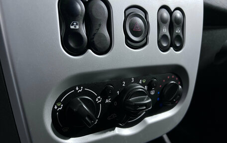 Renault Sandero I, 2013 год, 549 000 рублей, 12 фотография