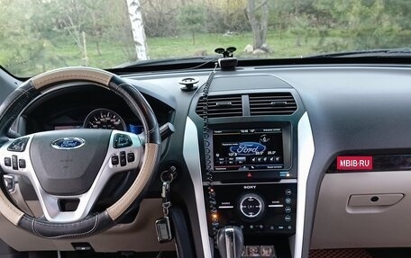 Ford Explorer VI, 2012 год, 1 700 000 рублей, 11 фотография