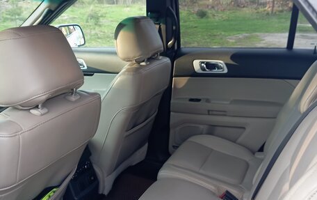 Ford Explorer VI, 2012 год, 1 700 000 рублей, 23 фотография