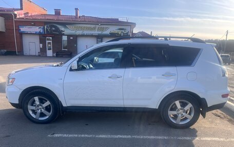 Mitsubishi Outlander III рестайлинг 3, 2011 год, 1 560 000 рублей, 5 фотография