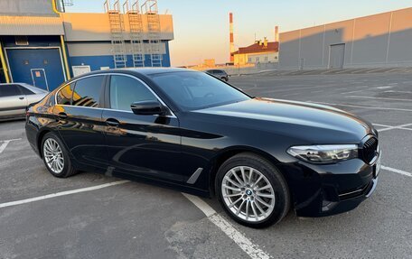 BMW 5 серия, 2021 год, 4 280 000 рублей, 3 фотография