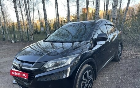 Honda Vezel, 2015 год, 1 760 000 рублей, 15 фотография