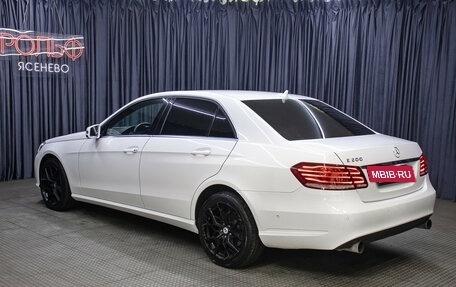 Mercedes-Benz E-Класс, 2013 год, 1 890 000 рублей, 7 фотография