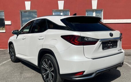 Lexus RX IV рестайлинг, 2021 год, 6 200 000 рублей, 3 фотография