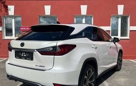 Lexus RX IV рестайлинг, 2021 год, 6 200 000 рублей, 5 фотография