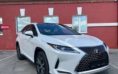 Lexus RX IV рестайлинг, 2021 год, 6 200 000 рублей, 7 фотография