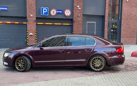 Skoda Superb III рестайлинг, 2010 год, 920 000 рублей, 5 фотография