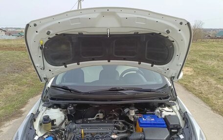 Hyundai Solaris II рестайлинг, 2014 год, 1 189 000 рублей, 18 фотография