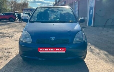 Toyota Yaris I рестайлинг, 1999 год, 160 000 рублей, 3 фотография