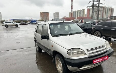 Chevrolet Niva I рестайлинг, 2005 год, 109 999 рублей, 2 фотография