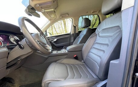 Volkswagen Touareg III, 2020 год, 5 800 000 рублей, 13 фотография