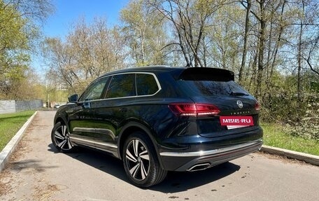 Volkswagen Touareg III, 2020 год, 5 800 000 рублей, 6 фотография