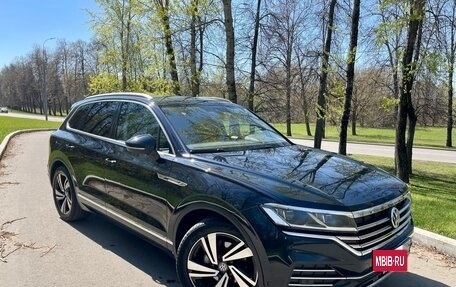 Volkswagen Touareg III, 2020 год, 5 800 000 рублей, 4 фотография