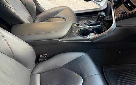 Toyota Camry, 2021 год, 2 500 000 рублей, 6 фотография