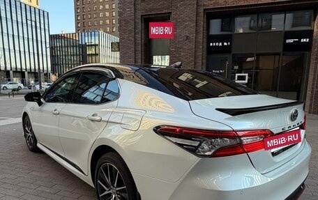 Toyota Camry, 2021 год, 2 500 000 рублей, 2 фотография