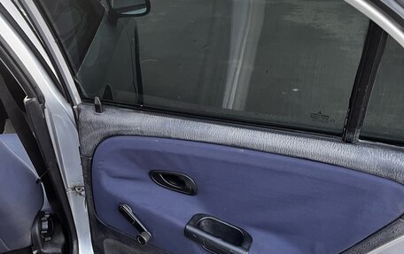 Mitsubishi Carisma I, 2003 год, 270 000 рублей, 13 фотография