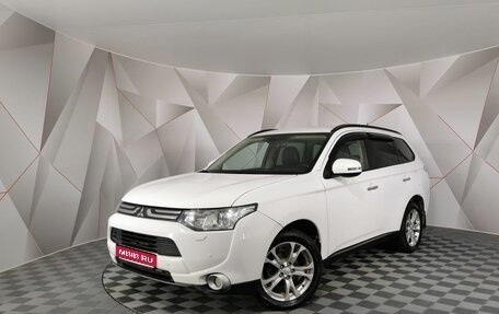Mitsubishi Outlander III рестайлинг 3, 2013 год, 1 125 000 рублей, 1 фотография