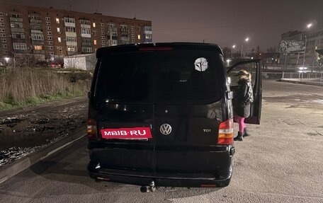 Volkswagen Transporter T5 рестайлинг, 2004 год, 1 530 000 рублей, 3 фотография