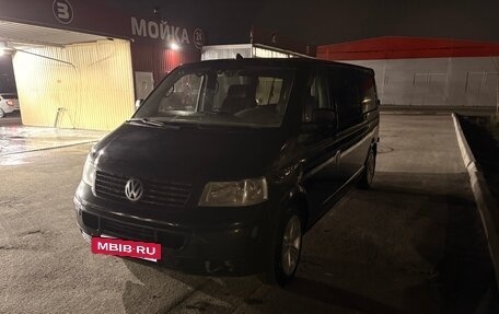Volkswagen Transporter T5 рестайлинг, 2004 год, 1 530 000 рублей, 2 фотография