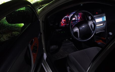 Toyota Camry, 2011 год, 1 200 000 рублей, 8 фотография