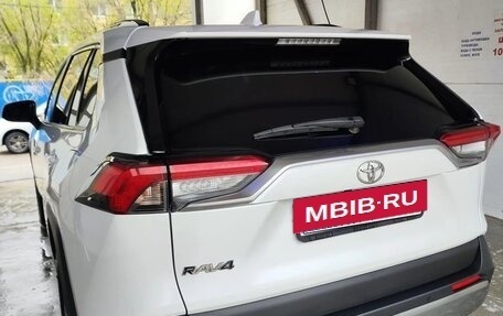 Toyota RAV4, 2019 год, 3 199 998 рублей, 3 фотография